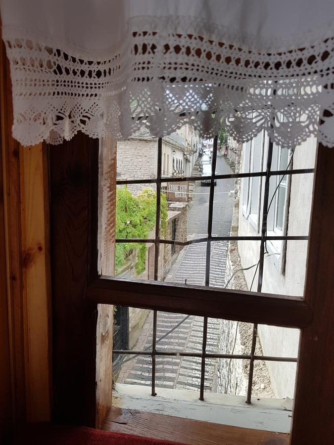 Eva Guesthouse จีโรคาสเตอร์ ภายนอก รูปภาพ